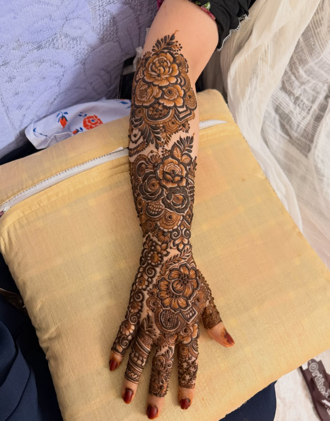 Showcase by Saniya Mehendi Artist