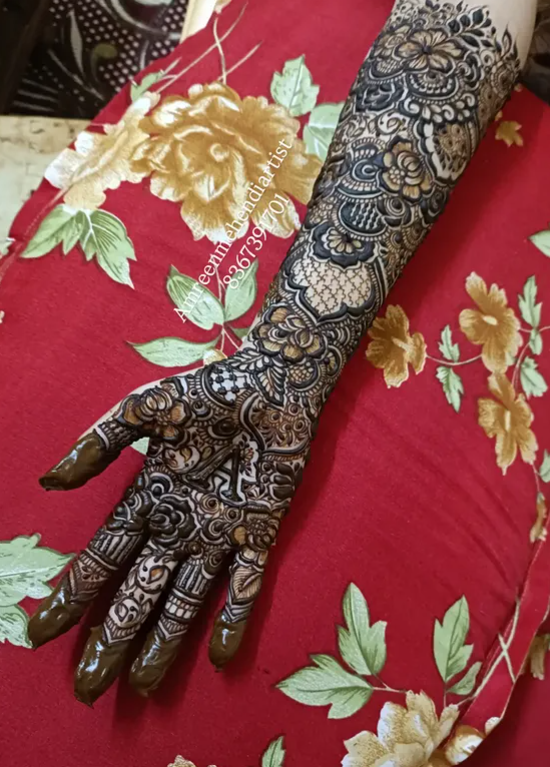 Showcase by Amreen Mehendi Artist